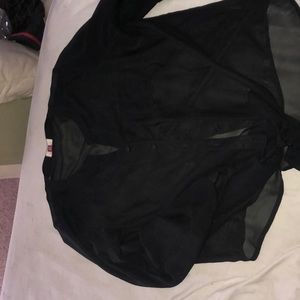 L.e.i transparent black top.